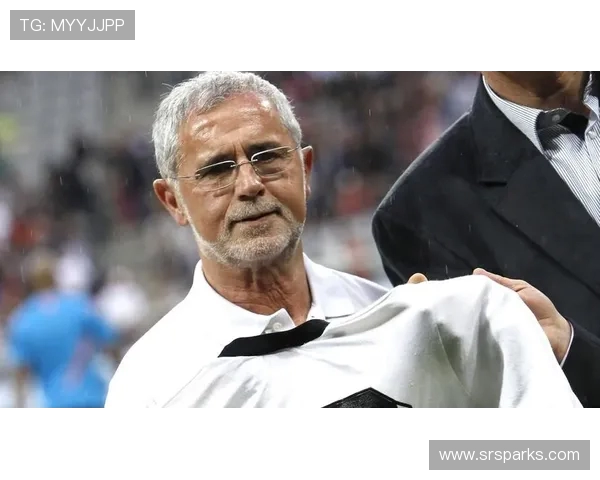 盖德穆勒的传奇生涯与足坛纪录缔造之路探索他如何成为进球机器