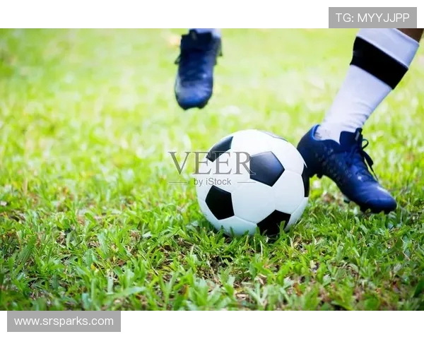 足球运动员如何通过科学训练提升竞技状态与比赛表现