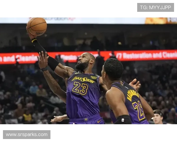 湖人鏖战太阳强强对决詹姆斯率队上演巅峰之夜豪取关键胜利 湖人鏖战太阳强强对决詹姆斯率队上演巅峰之夜豪取关键胜利